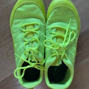 Saguaro size 42 (10.5/11) neon green minimalist sneakers